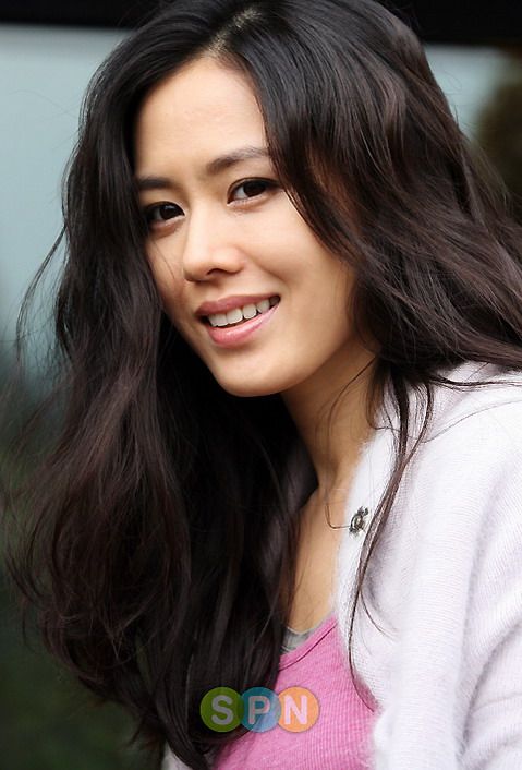 Ye-jin Son Ye-jin Son