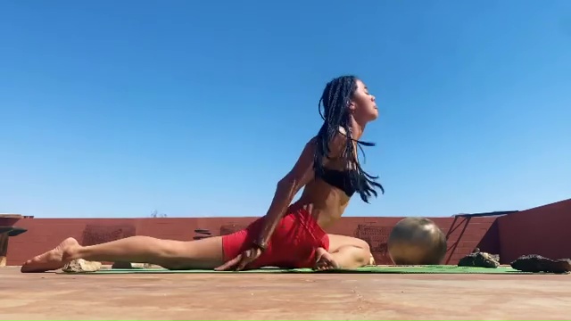 Leah Lewis