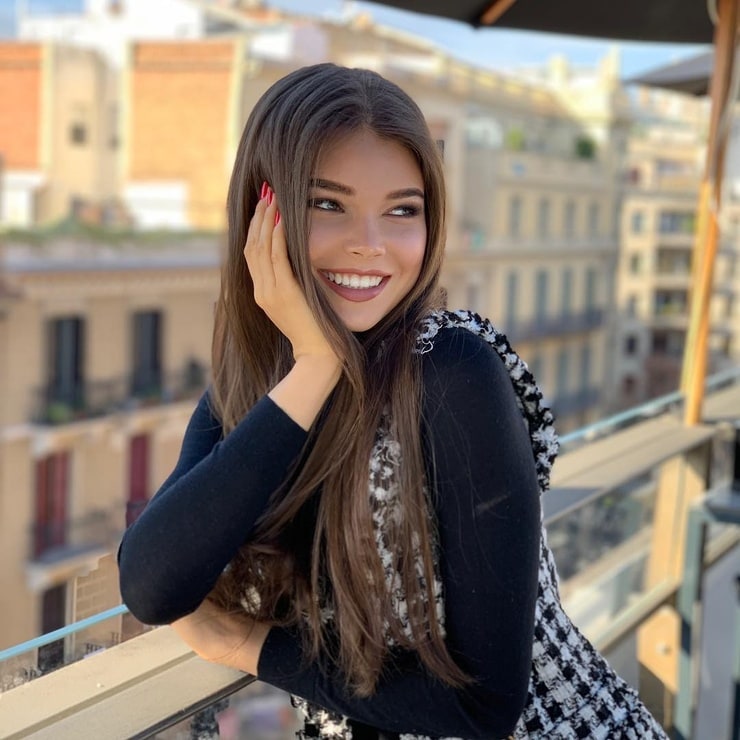 Yulia Polyachikhina Yulia Polyachikhina