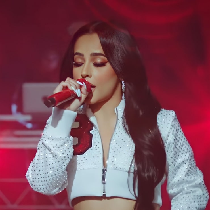 Becky G.