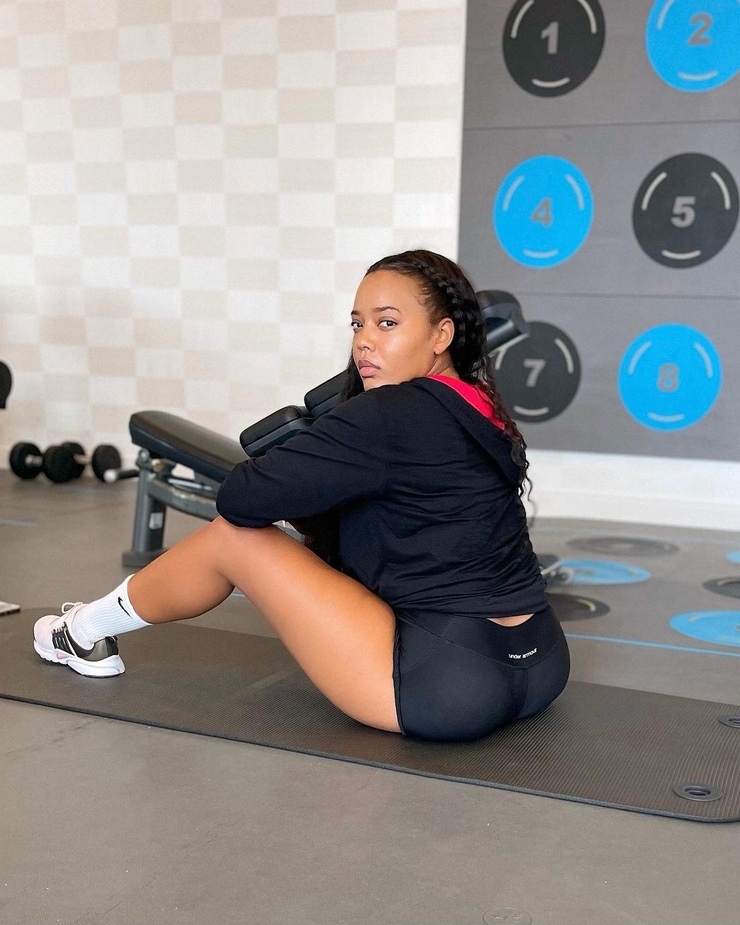 Angela Simmons