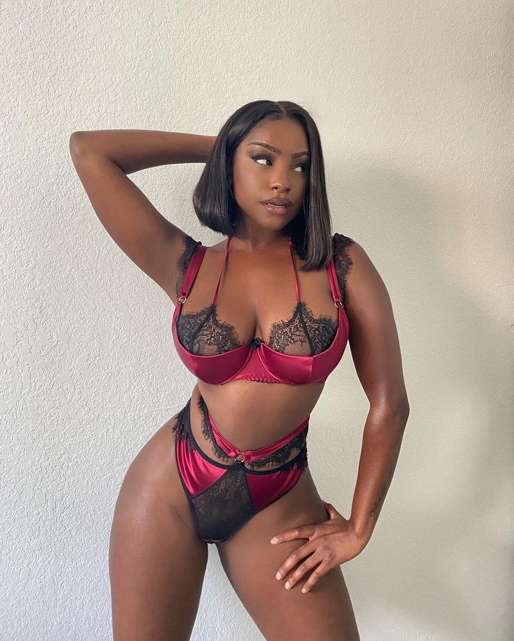Savannah Perkins Savannah Perkins