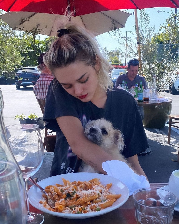 Charlotte Lawrence