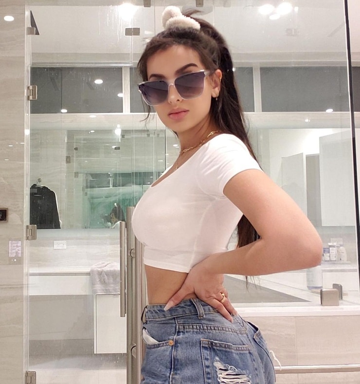 Alia Shelesh Alia Shelesh