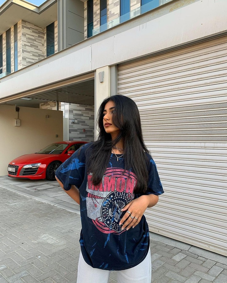 Iffat Marashi