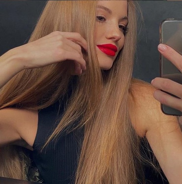 Daria Sidorchuk Daria Sidorchuk