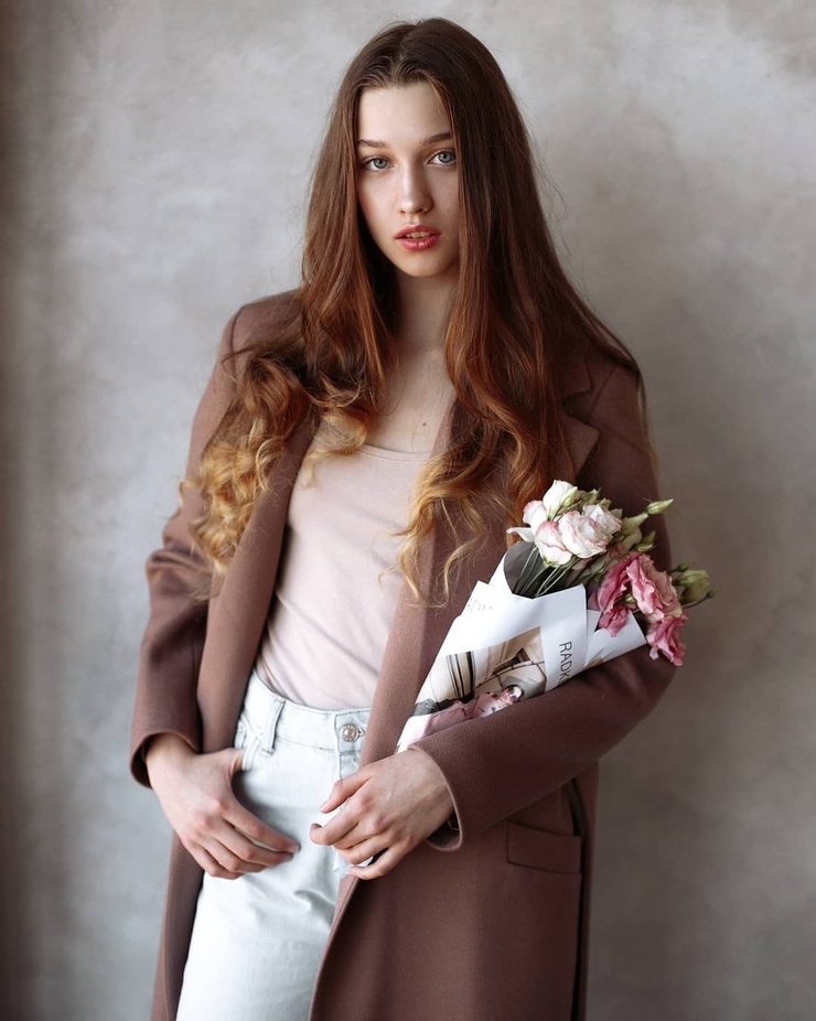 Julia Novikova (model)