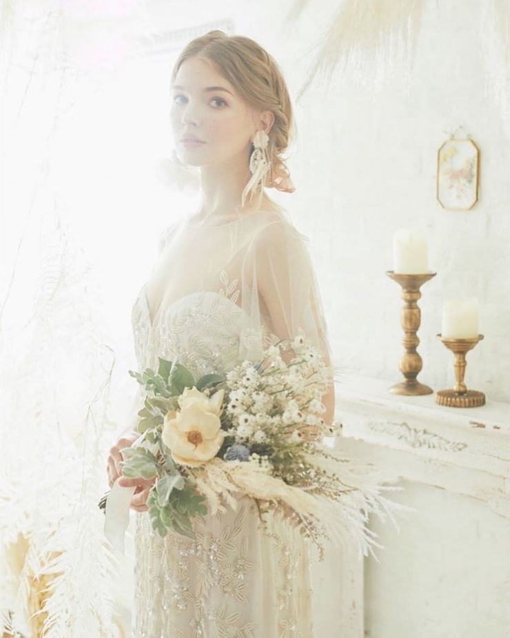 Lili (リリ) Lili (リリ)