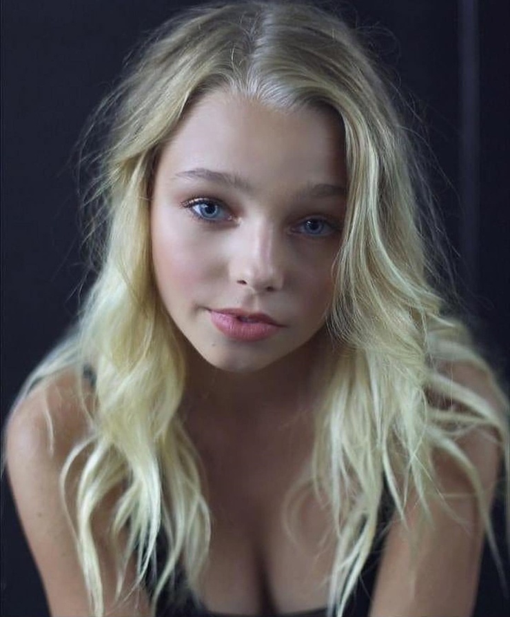 Gwen Rachel Gwen Rachel