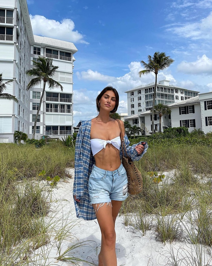 Stephanie Rayner