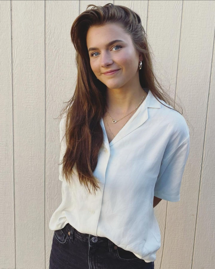 Chloe East Chloe East