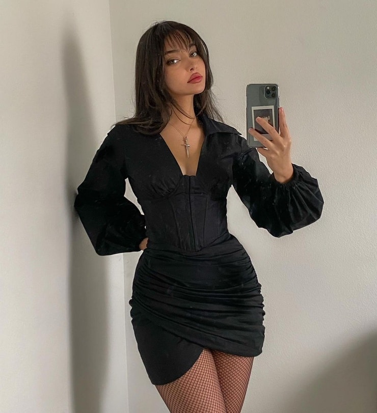 Isabel Rose