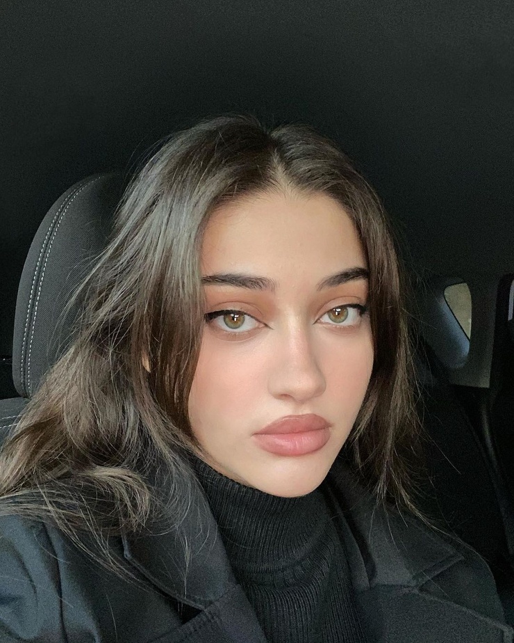 Isabel Rose
