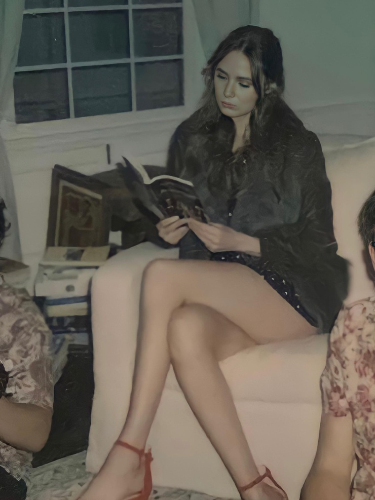 Karen Gillan Karen Gillan