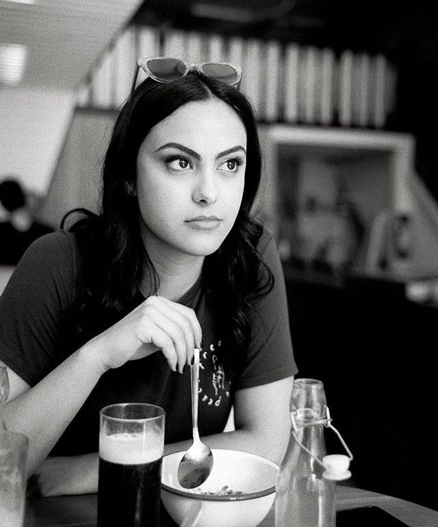 Camila Mendes