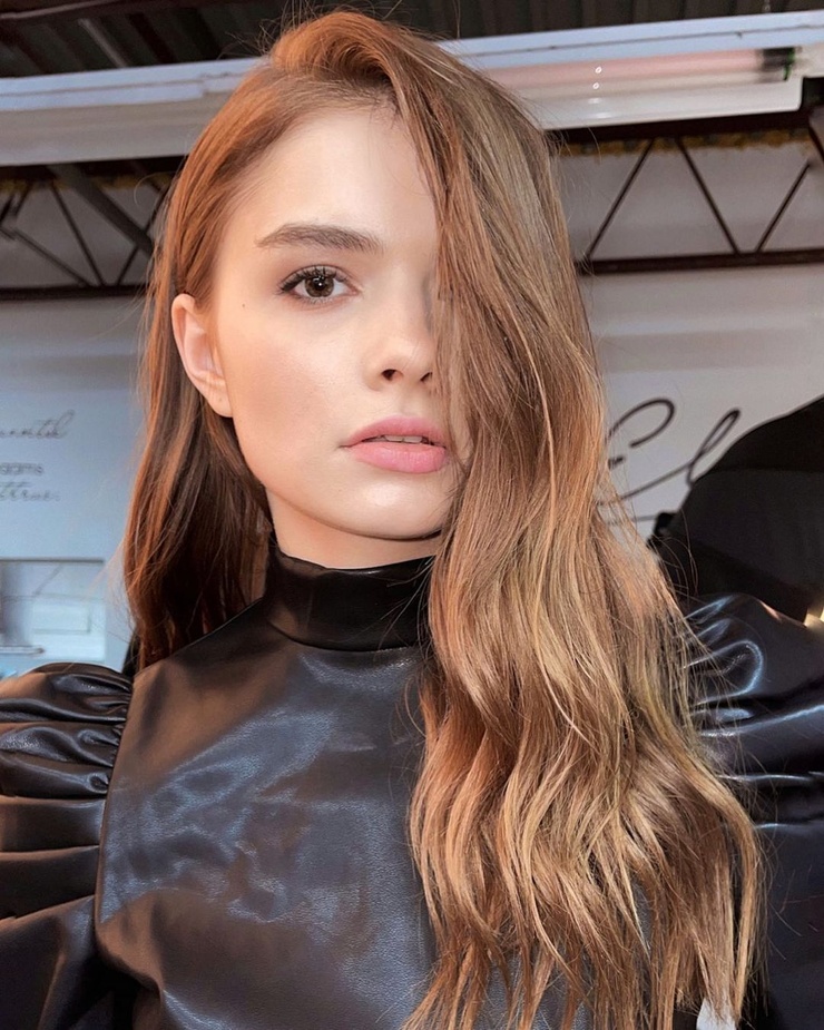 Yaryna Kostyuk Yaryna Kostyuk