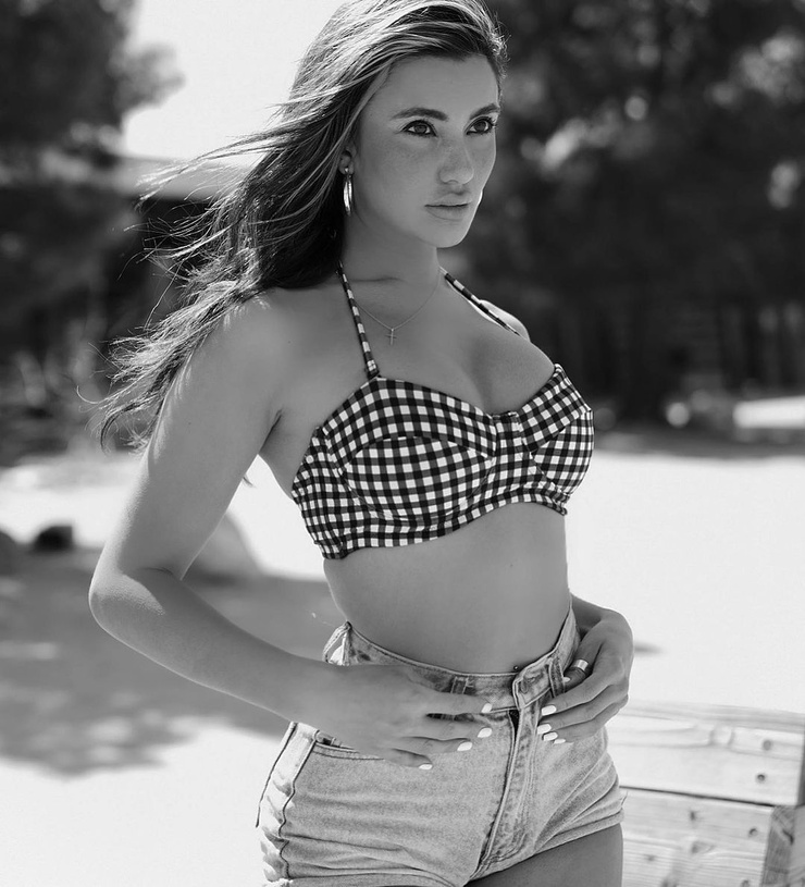 Cassie Cardelle