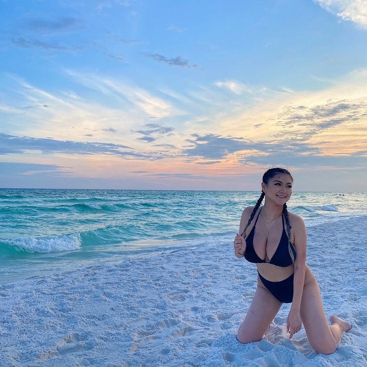 Vicki Li