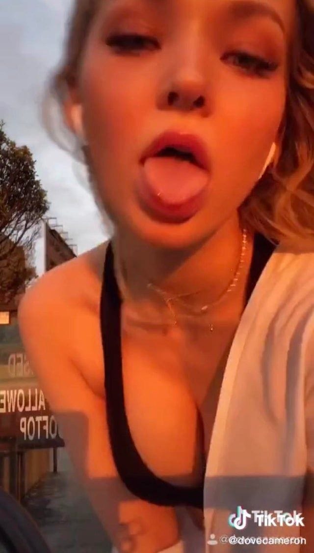 Dove Cameron