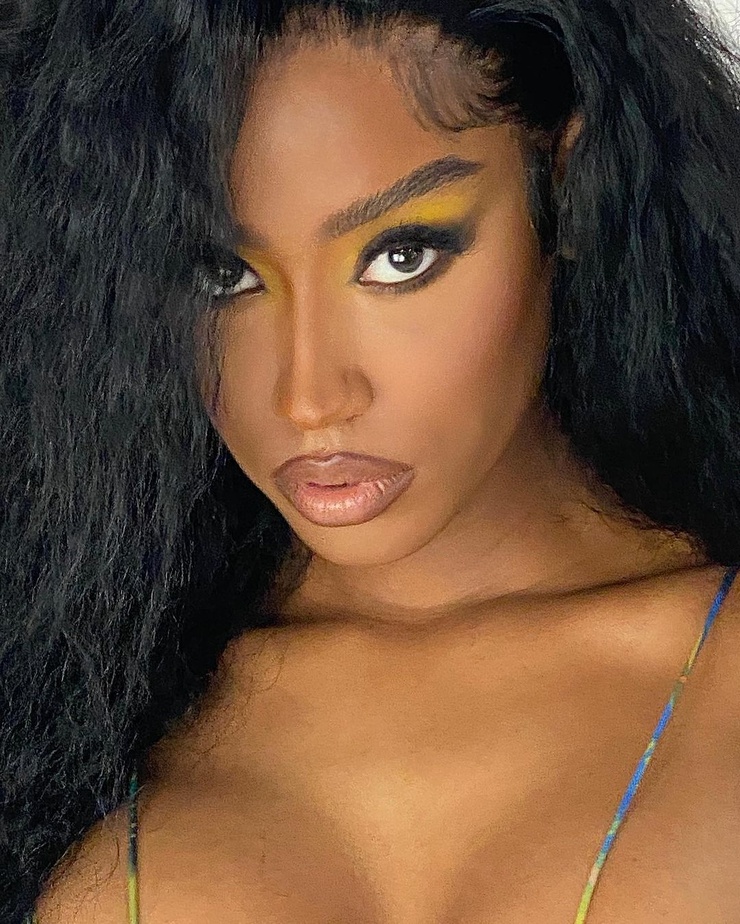 Raven TRACY