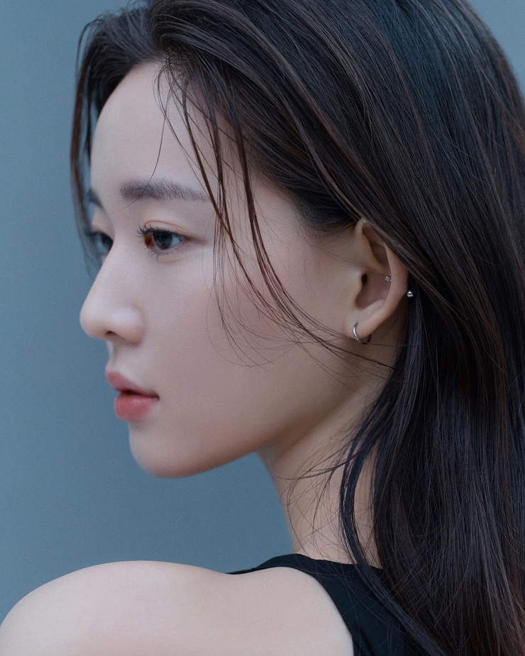 Choi Yoon Ji