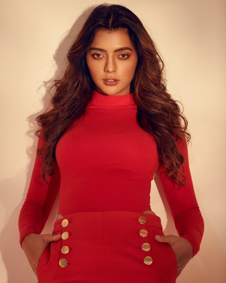Ruhi Singh Ruhi Singh
