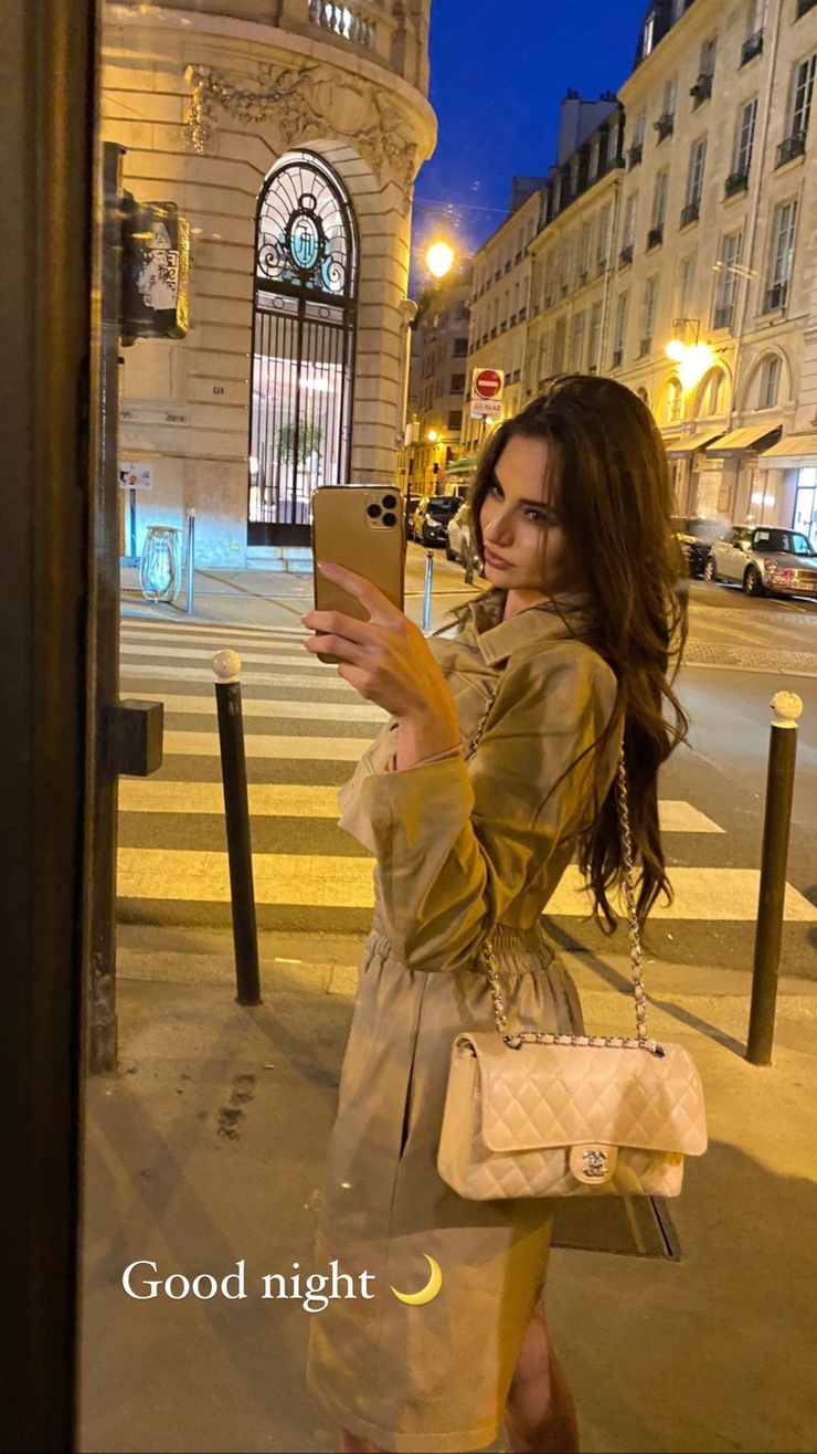 Carina Zavline