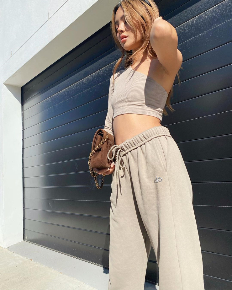 Lily Maymac Lily Maymac