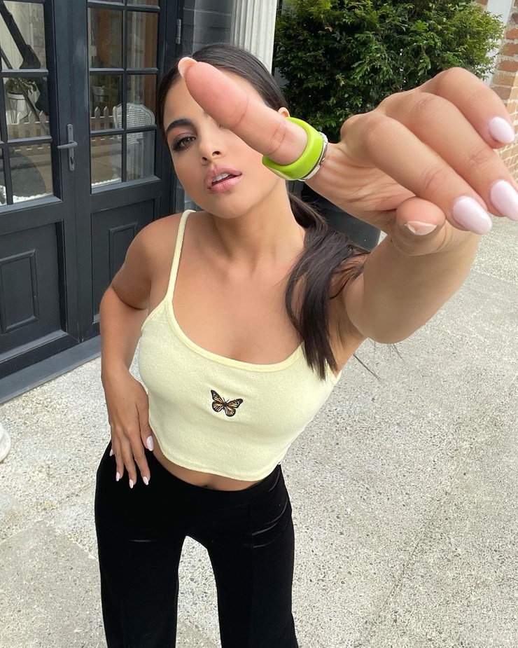 Sara Orrego Sara Orrego