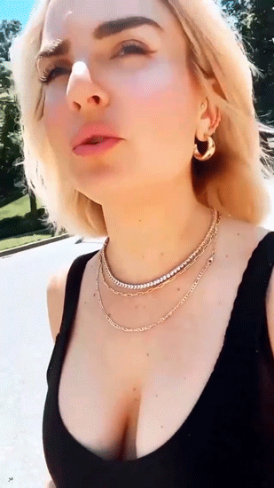 Joanna 'JoJo' Levesque