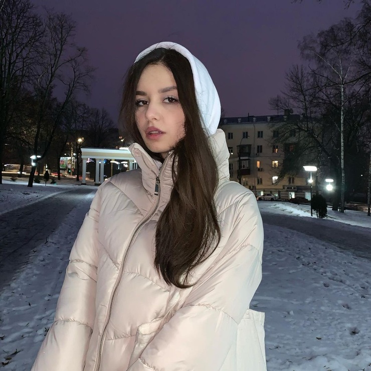 Anya Apalkova