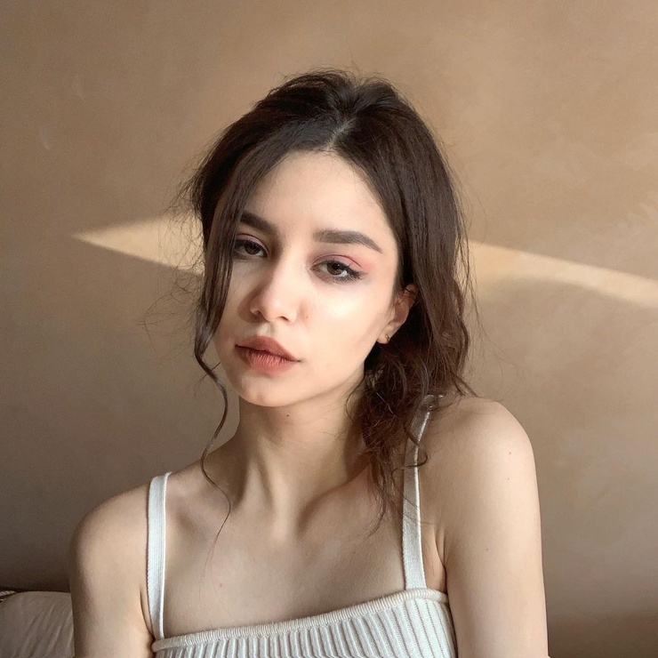 Anya Apalkova