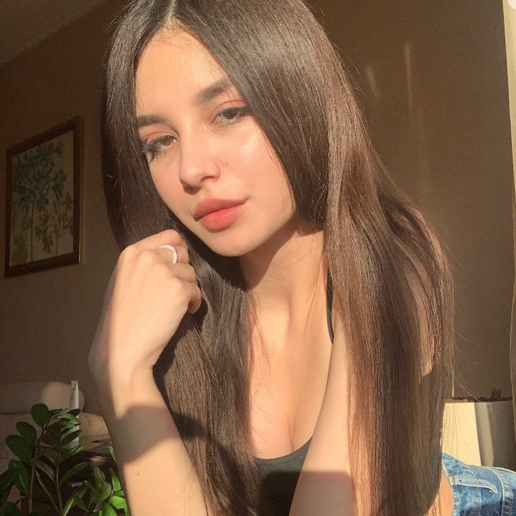 Anya Apalkova