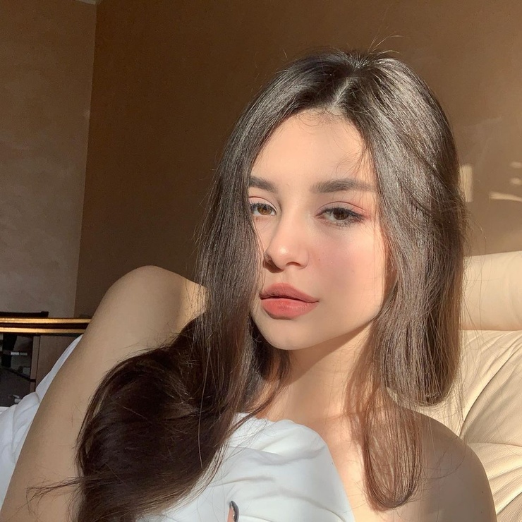 Anya Apalkova