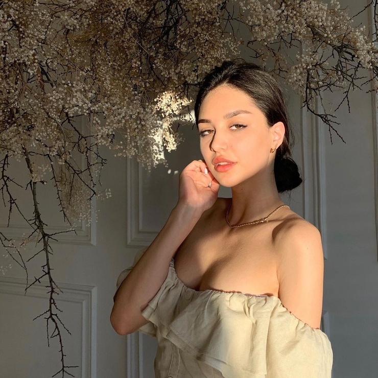 Anya Apalkova