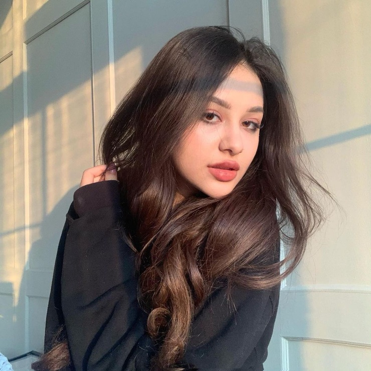 Anya Apalkova