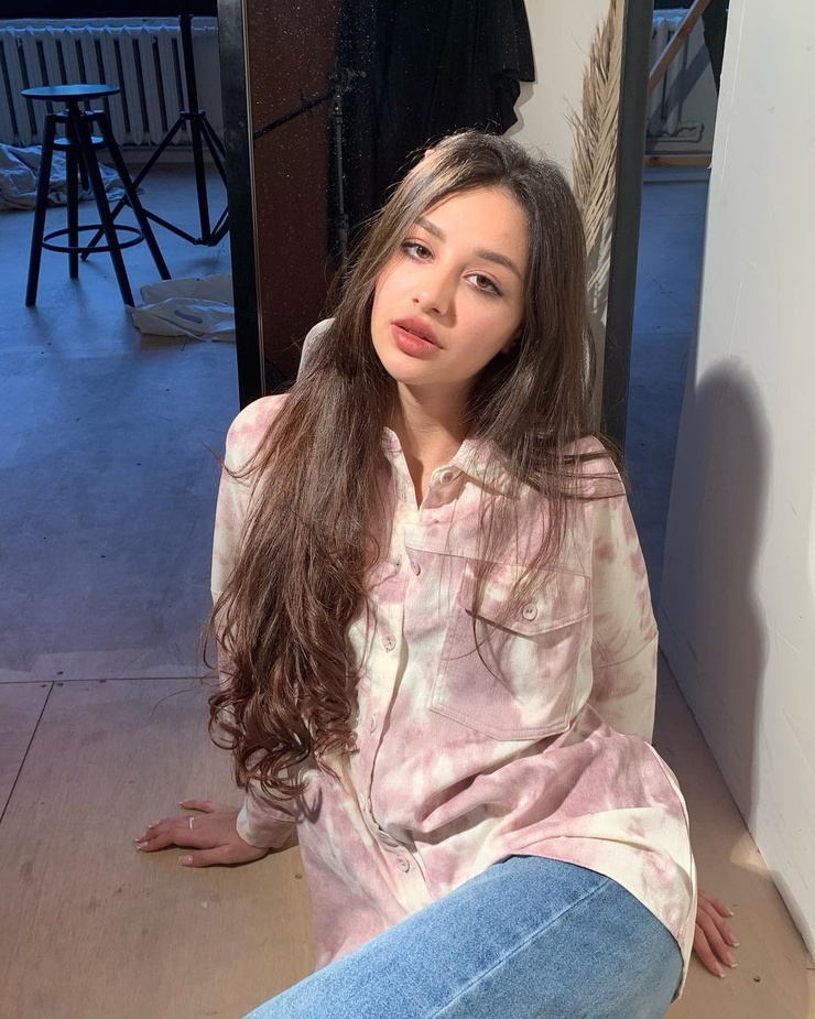 Anya Apalkova