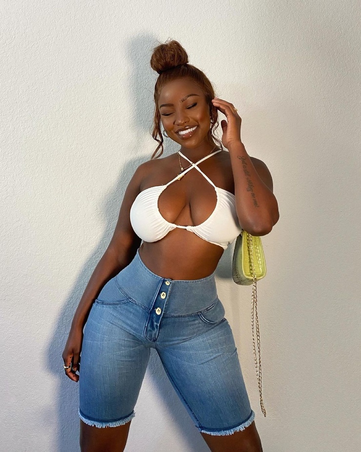 Savannah Perkins