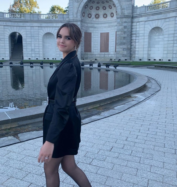 Bailee Madison