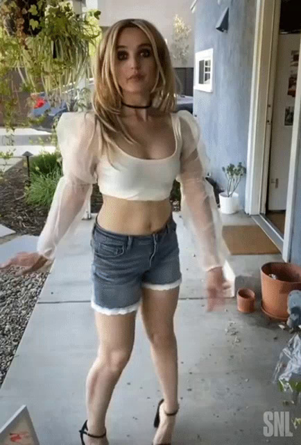Chloe Fineman