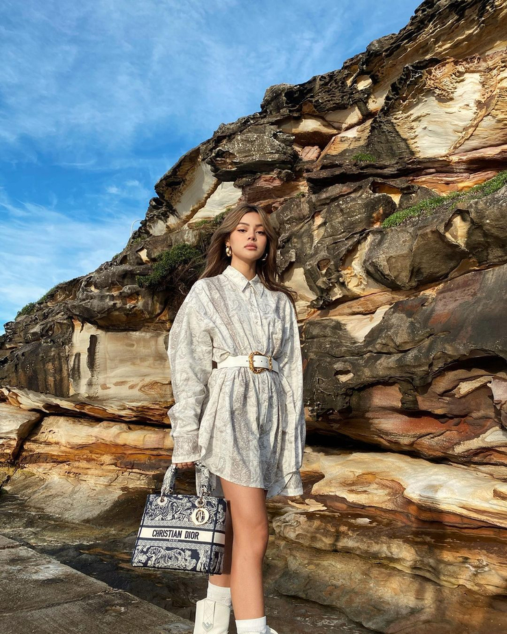 Lily Maymac Lily Maymac