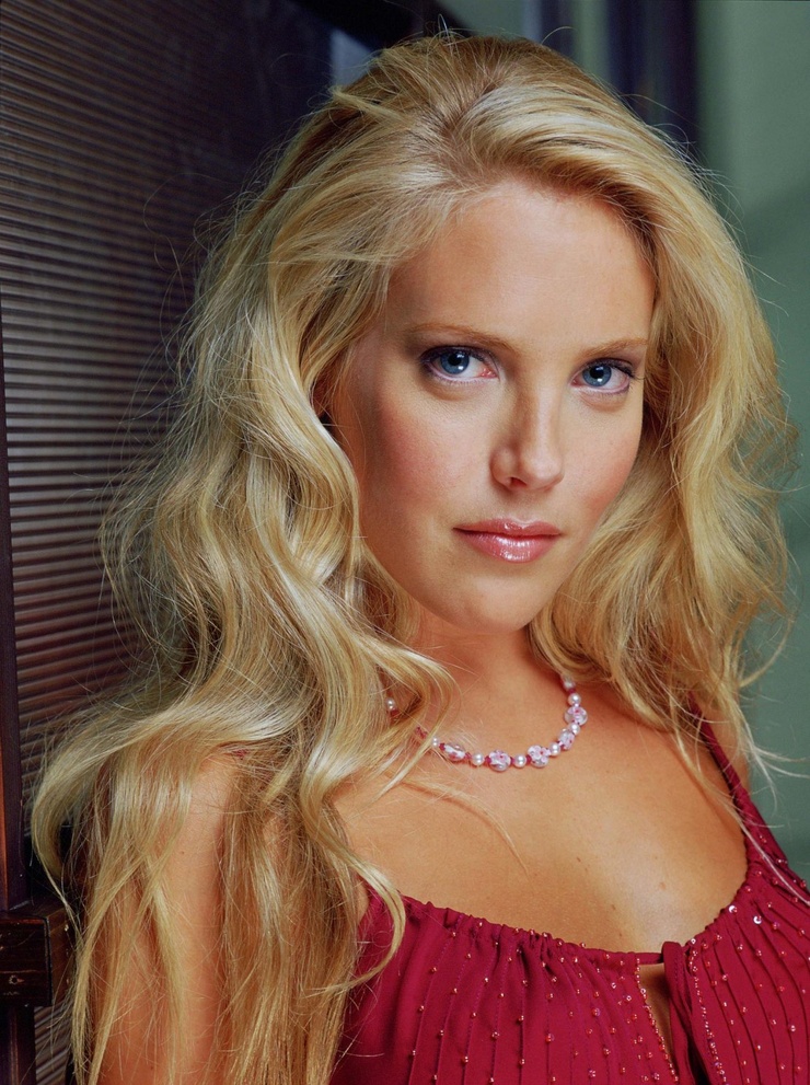 Mercedes McNab Mercedes McNab