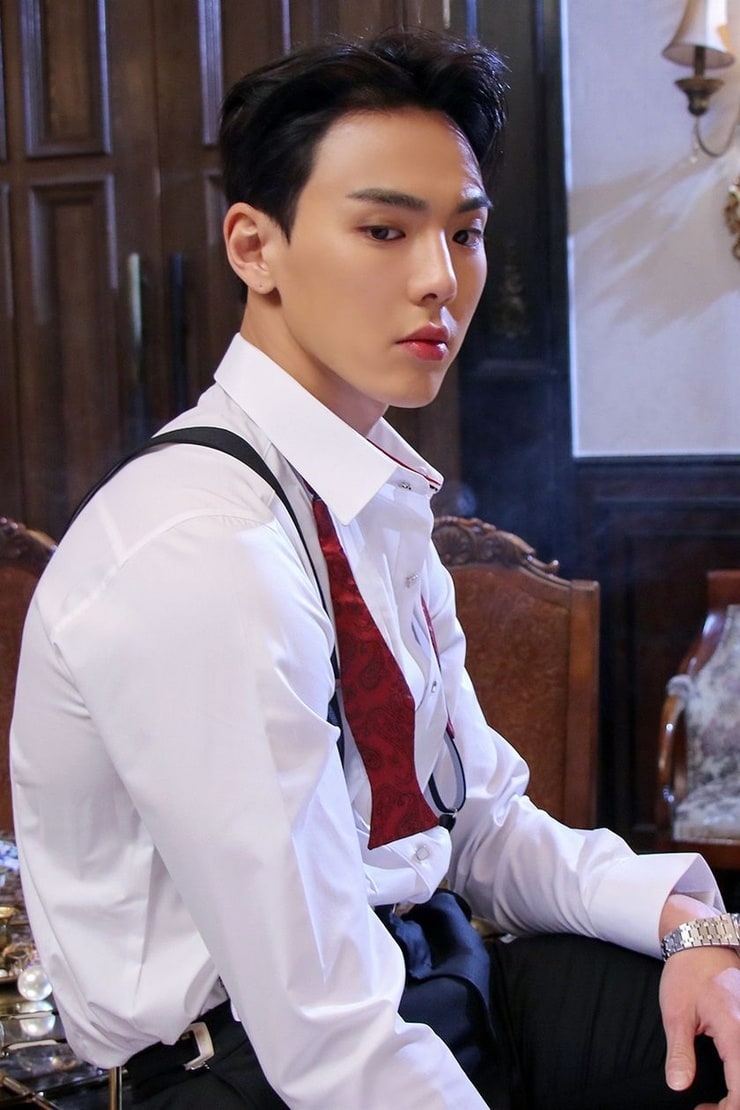 Shownu (MONSTA X)