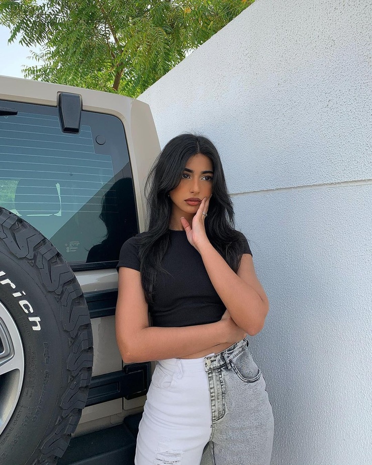 Iffat Marashi
