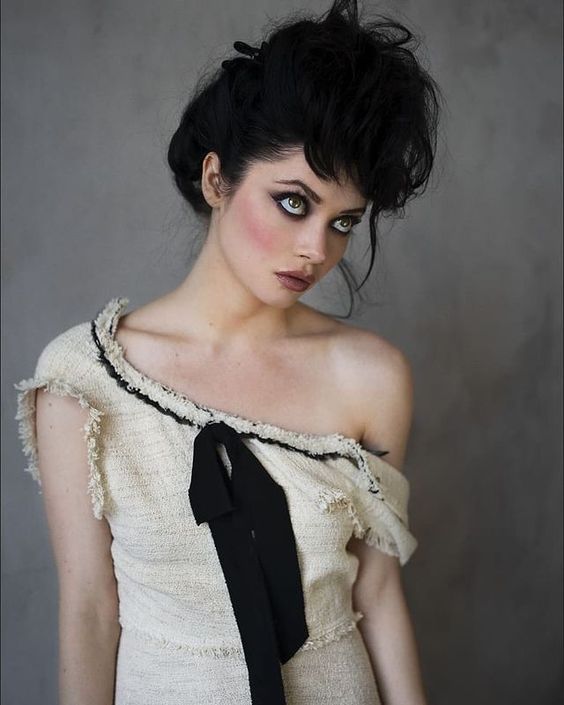 Alina Lee