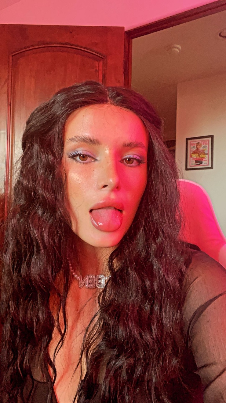 Bella Thorne Bella Thorne