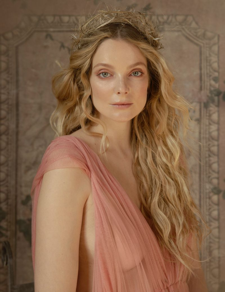 Eniko Mihalik Eniko Mihalik