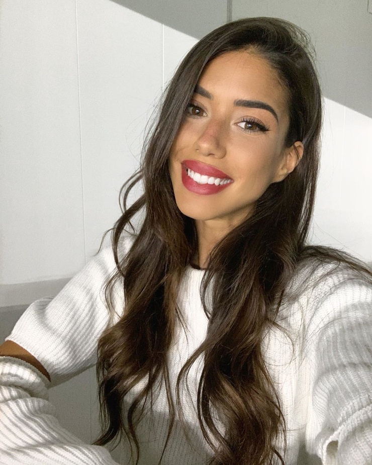 Nadia Aviles Nadia Aviles