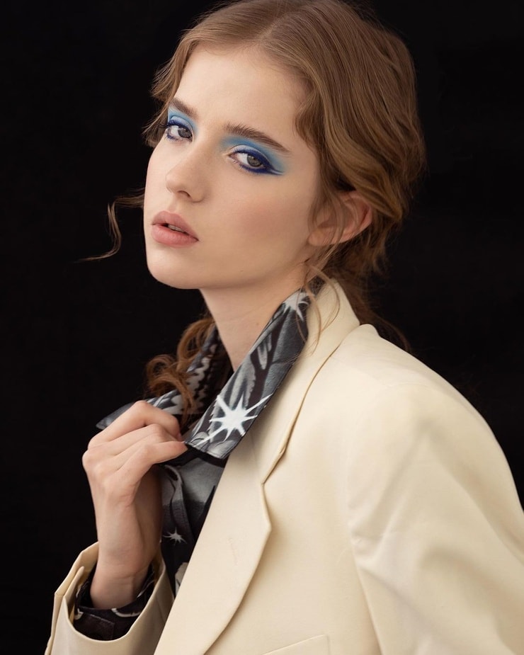 Sonya Kulakova Sonya Kulakova