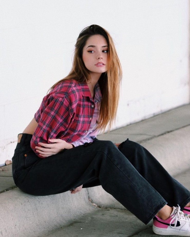 Makenzie Raine
